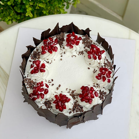Black Forest Cake (farklı kişi seçenekleriyle)