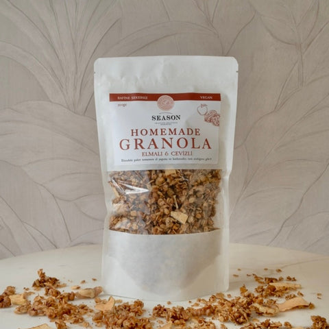 Homemade GRANOLA with Apple and Walnuts