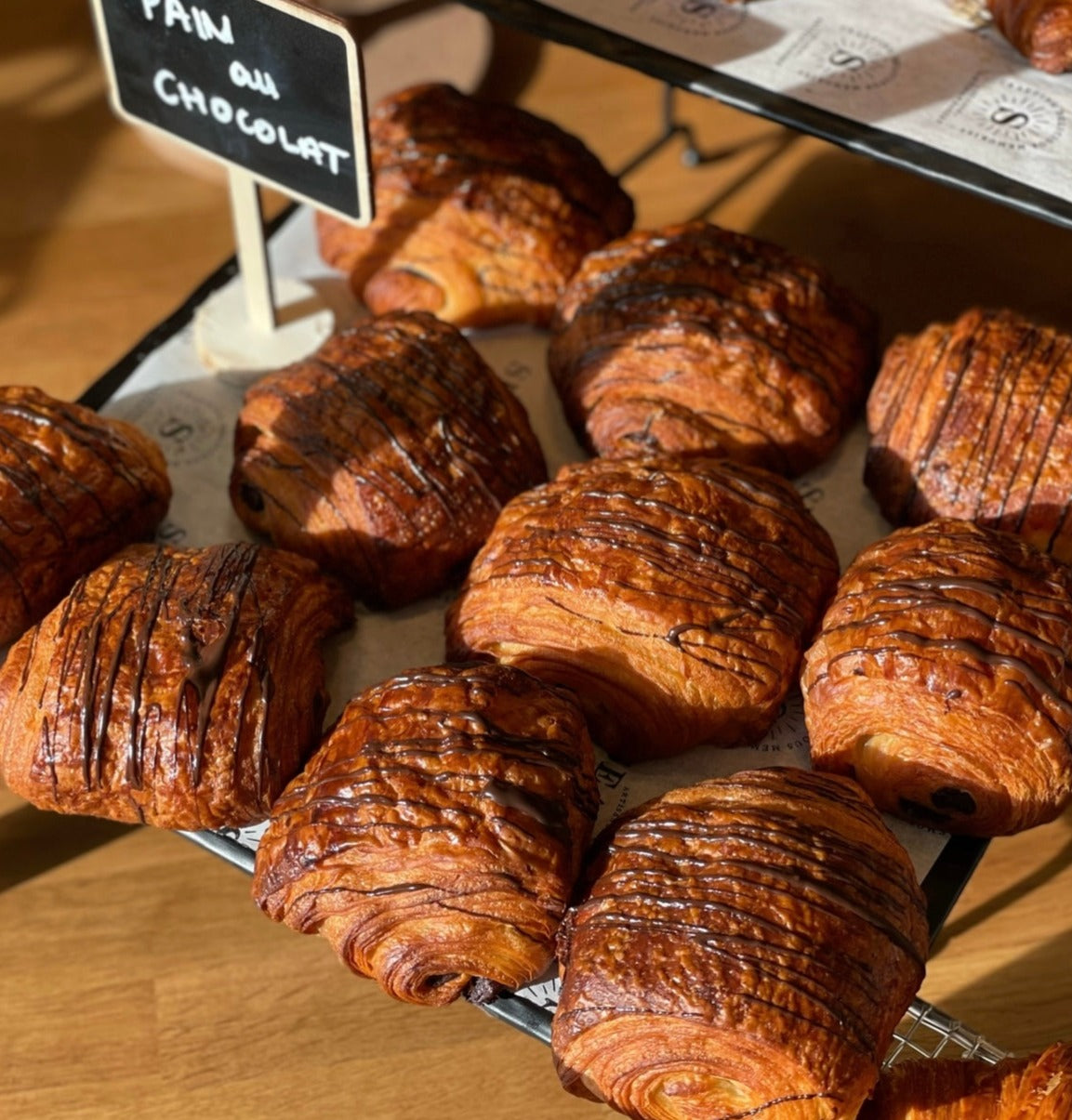 Plié au chocolat (chocolate and custard pastry), Boulangeri…