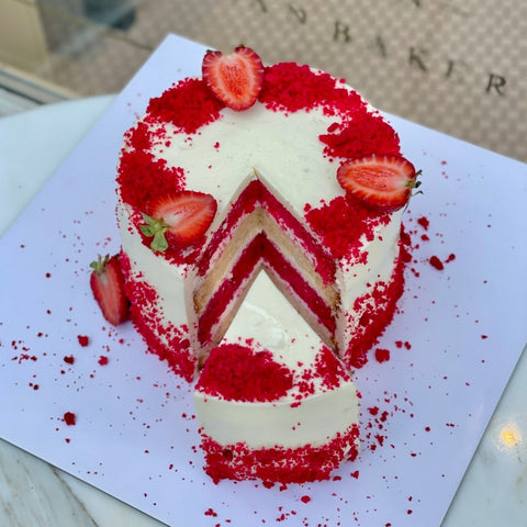 Red Velvet Dream Cake (farklı kişi seçenekleriyle)
