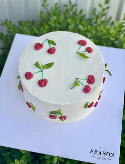 Cherry Cake (farklı kişi seçenekleriyle)