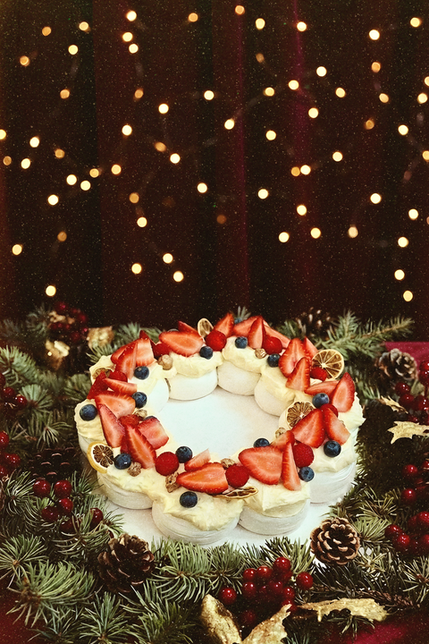 Crown Pavlova, w/red fruits (with different portion options)