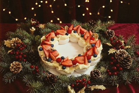 Crown Pavlova, w/red fruits (with different portion options)